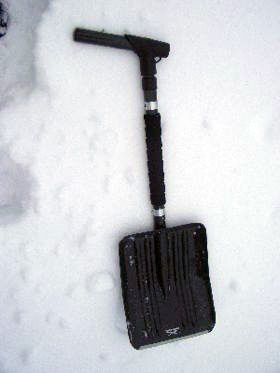 Komperdell Avalanche Carbon Shovel REVIEW - 3