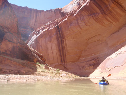 Packrafting Utahs Escalante River in Late March - 8