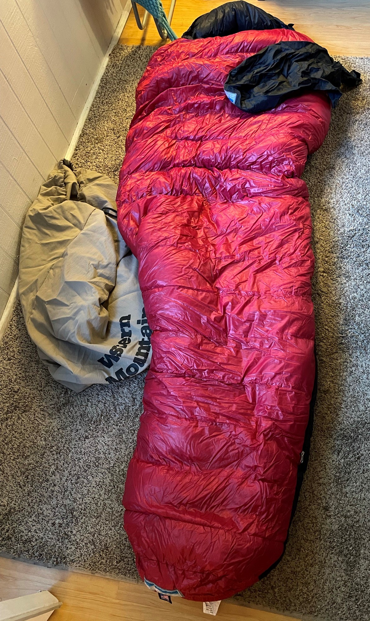 FS: Western Mountaineering Alpinlite Long Left Zipper - Backpacking Light