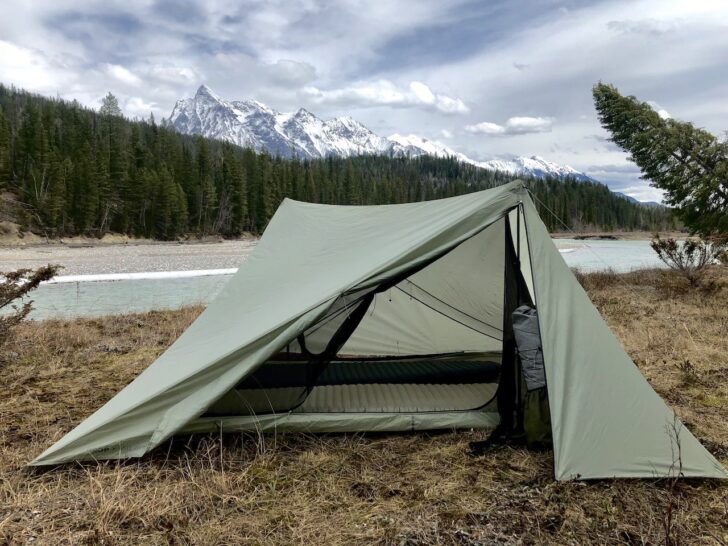 a sil-nylon durston gear x-mid with mountains in the background