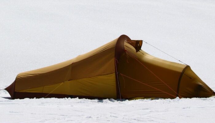 tunnel tent on snow