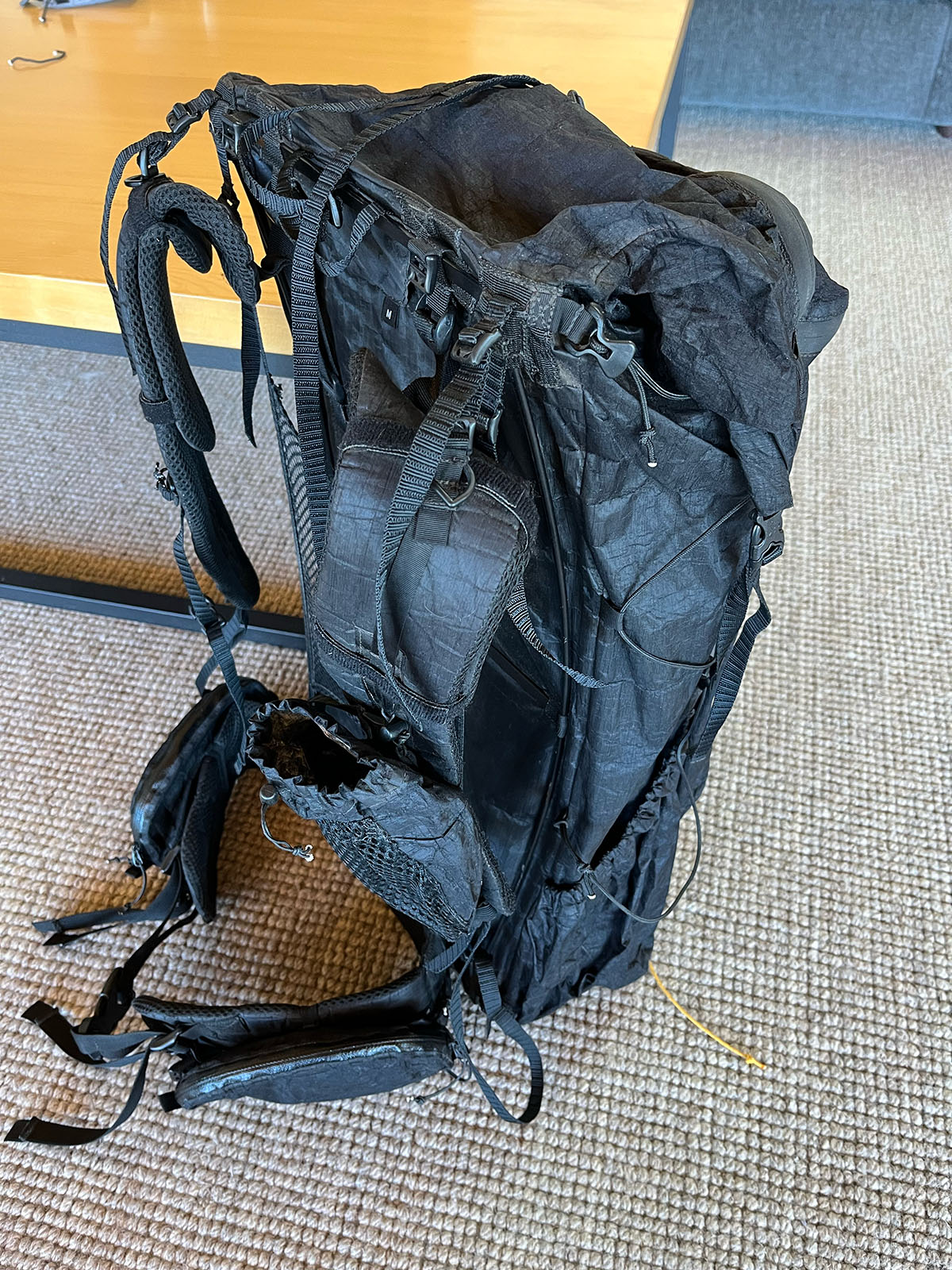 Zpacks Arc Zip 57L Backpack (Dyneema) with extras - Backpacking Light