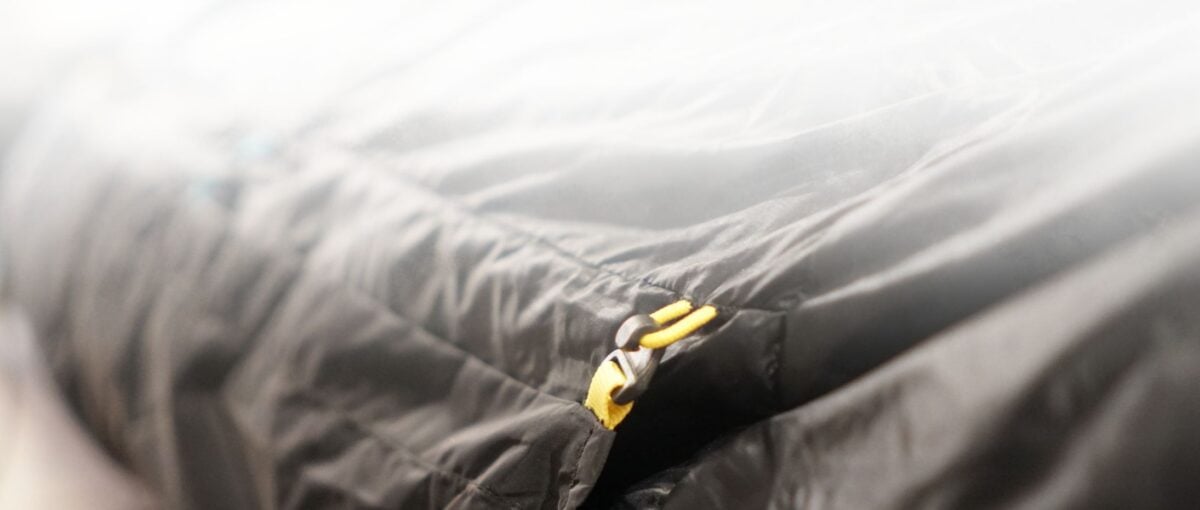 quilt clip in a sheet and shingle style construction