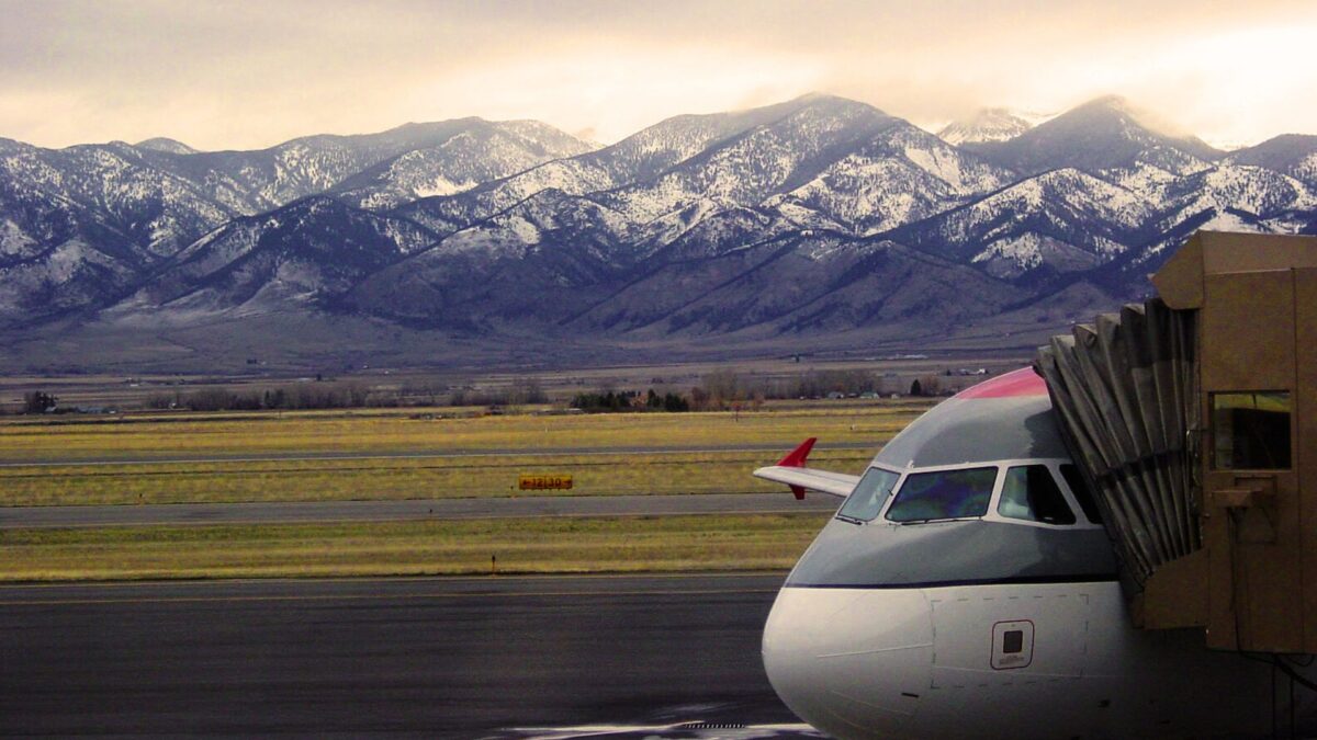 flying-with-backpacking-gear-tsa-faa-packsafe-airline-rules-carry-on-checked-bags-1