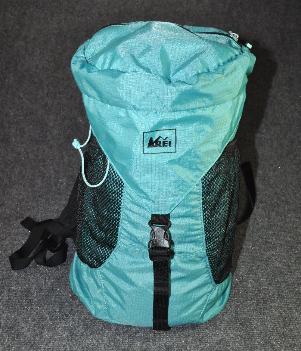 rei stuff travel pack